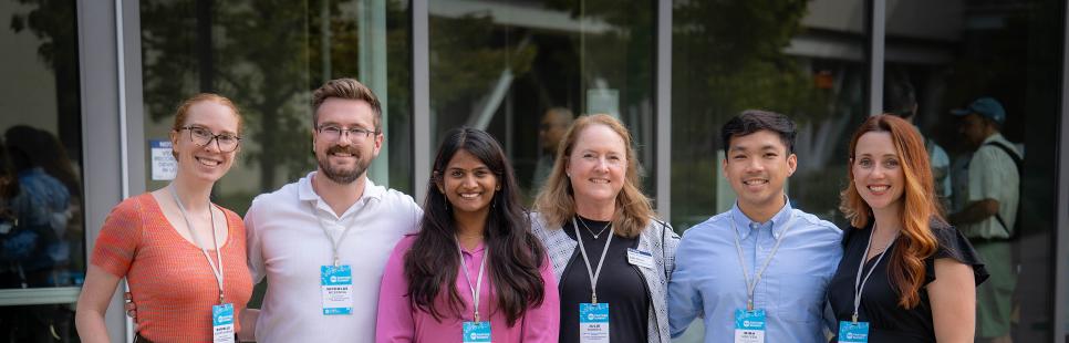 group of MBA students outside Gallagher Hall